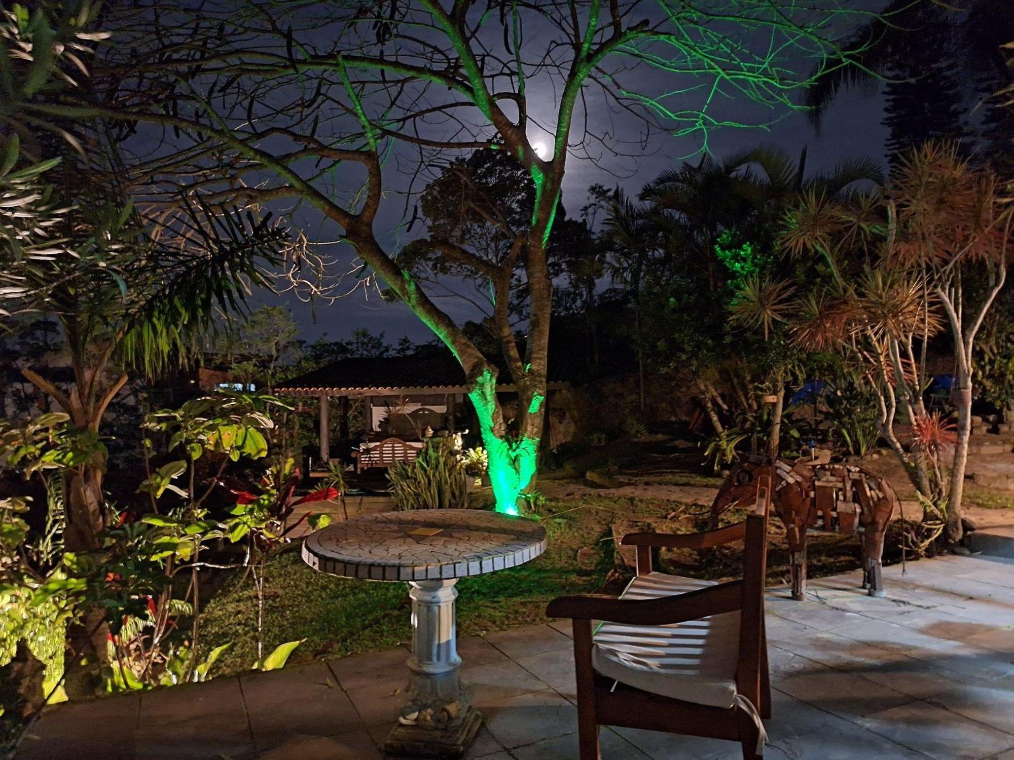 Hospedaria Noite Lunar - Imbituba Praia do Rosa Bagian luar foto